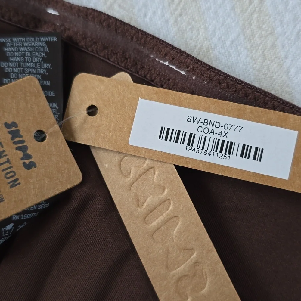 SKIMS Swim Bandeau Bikini Top Size:4X Cocoa
